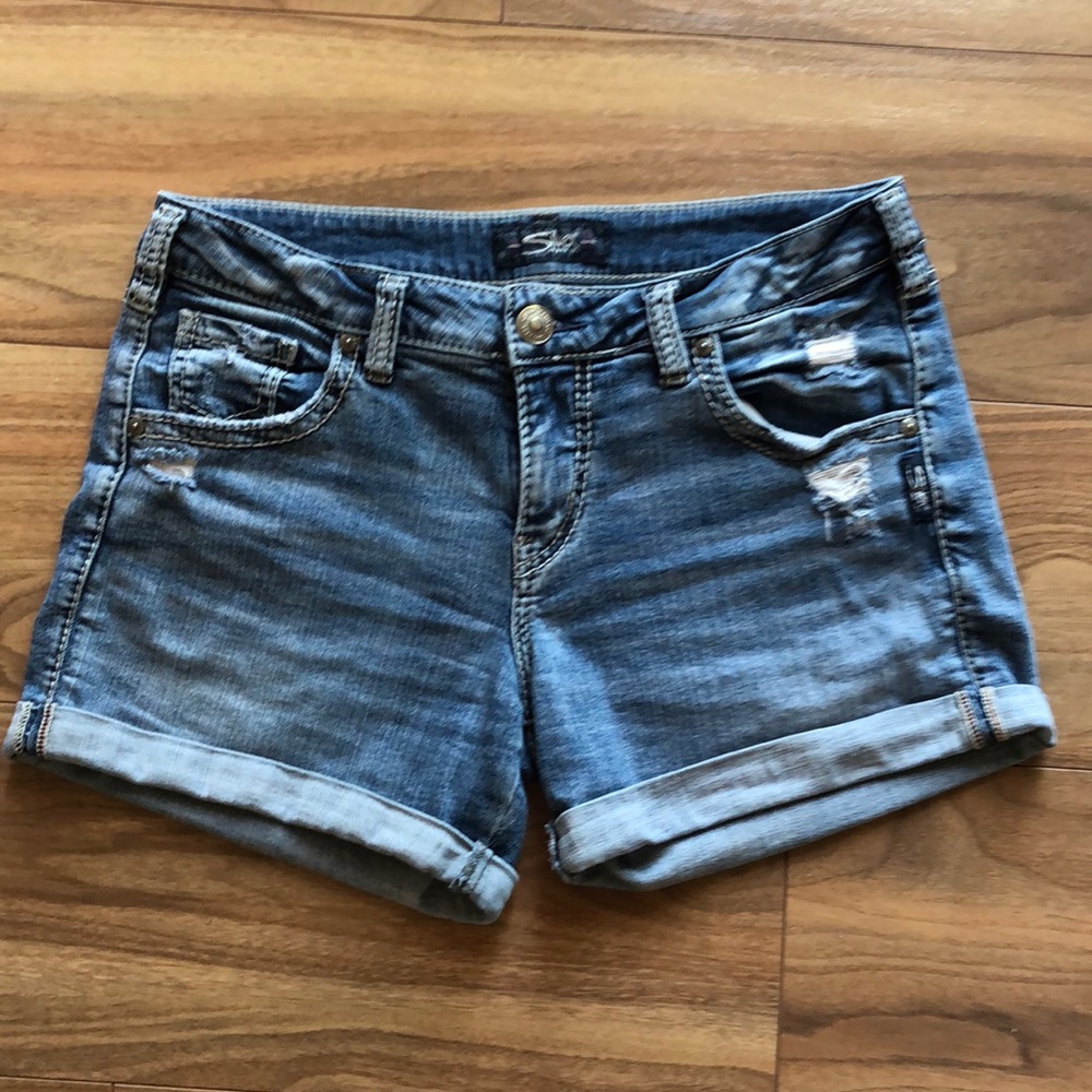 3/$30 Silver Jeans Sam Short